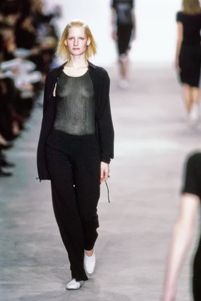 Look 8
